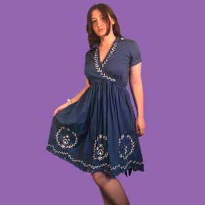 D2 branded beautiful blue vintage-like dress